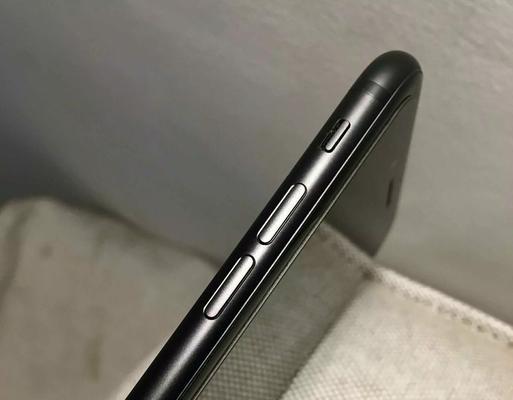 揭露iPhone更换屏幕的陷阱（小心！避开这些iPhone更换屏幕的猫腻）