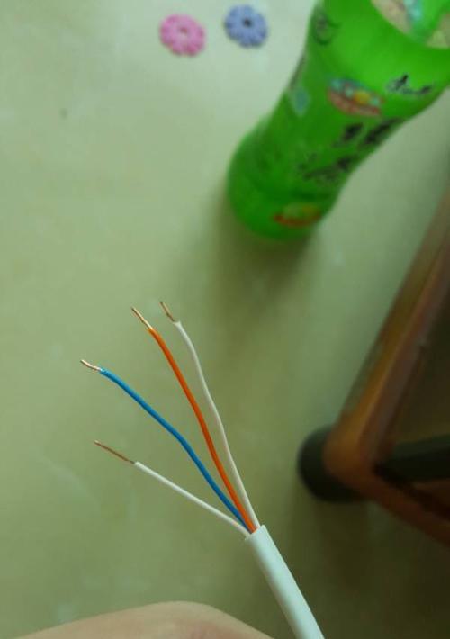 七类网线接水晶头的正确方法（详解七类网线接水晶头的步骤与技巧）