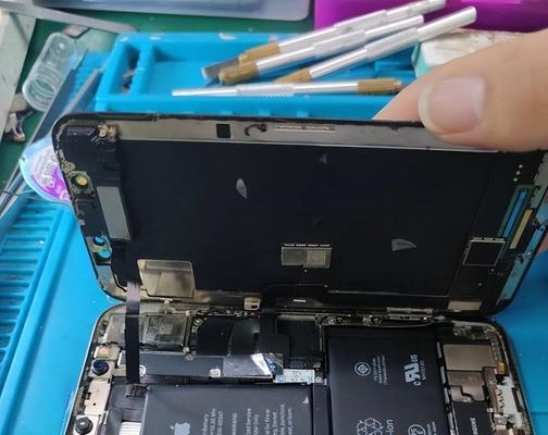 如何正确关机iPhone16.0系统（关机流程详解，避免数据丢失与设备损坏）