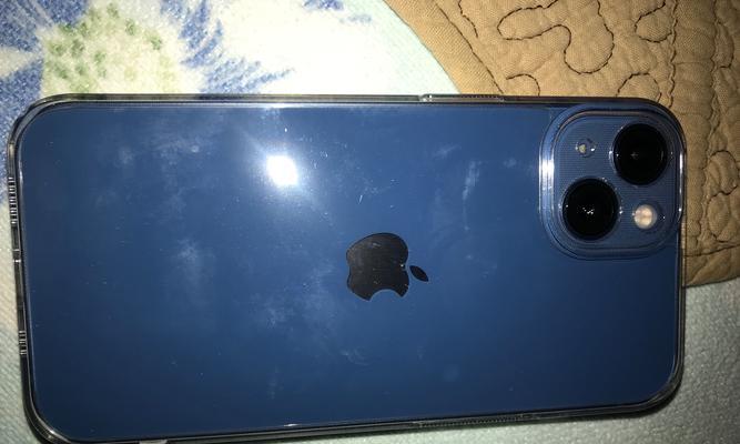 使用iPhone导入SIM卡通讯录联系人的简易教程(快速实现联系人迁移,让你的iPhone与旧手机数据无缝对接)