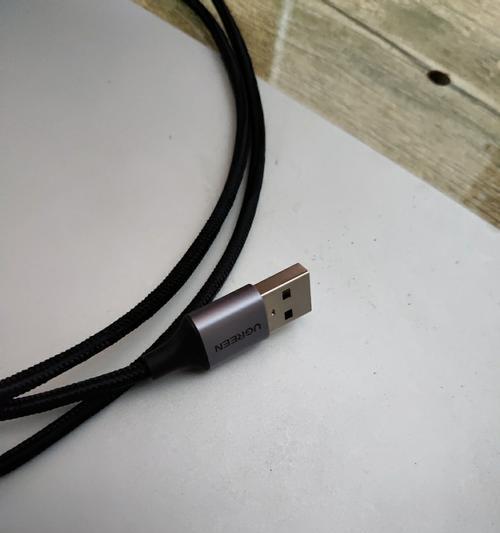 支持快充的数据线与普通数据线的区别（了解快充数据线，提升充电速度与效率）