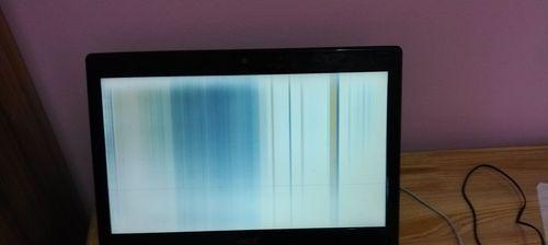 处理显示器闪烁但无信号问题的方法（解决显示器无信号问题的有效措施）