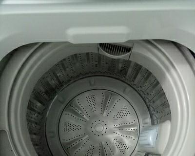 海尔小神工洗衣机清洗方法（轻松保持洗衣机的洁净与）