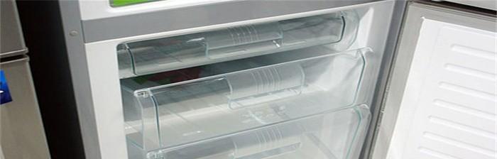 冰柜上角结冰的处理方法（有效清理方法）