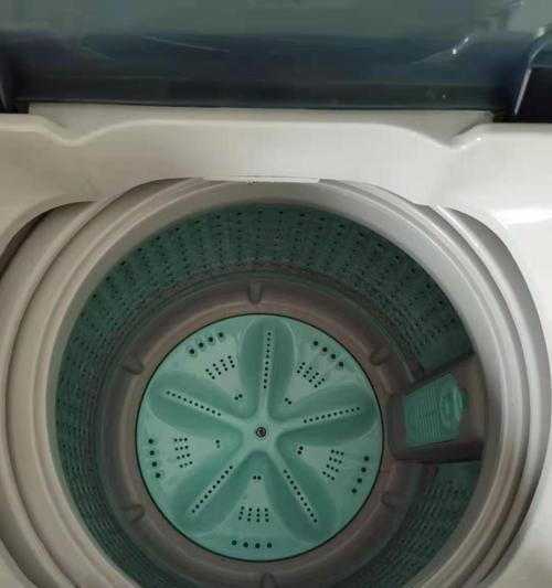 洗衣机塑料断了怎么处理（解决洗衣机塑料损坏问题的有效方法）
