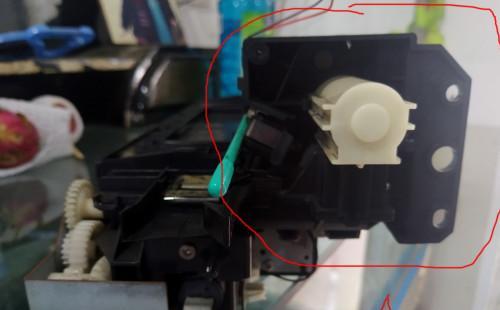 解决东芝复印机温度过高问题的方法（有效控制复印机温度）