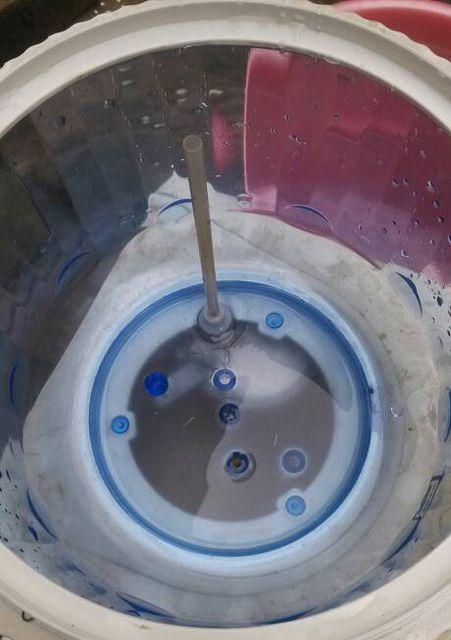 饮水机外壳漏水的修复方法（解决饮水机外壳漏水的有效方法）