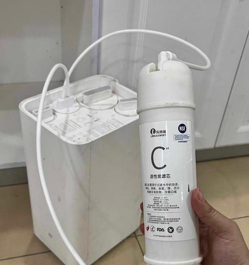 提高净水器纯净水压力的方法（解决净水器水压小的问题）
