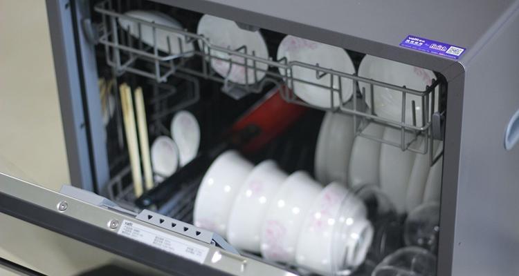 解决洗碗机不进水问题的实用方法（掌握正确使用洗碗机的技巧）