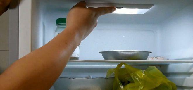 冰箱冷藏室结冰的原因及解决方法（避免冷藏室结冰）