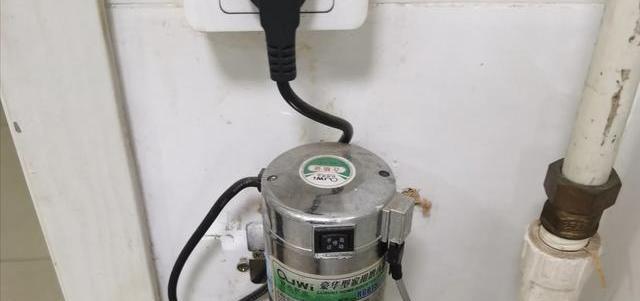 如何处理燃气热水器上的孔洞问题（维修）