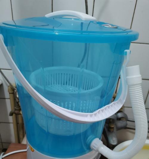 艾美特饮水机漏水问题解决方法（修复艾美特饮水机漏水的实用技巧）