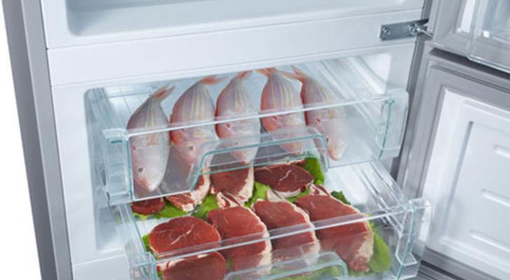 防止冰柜结冰的有效方法（让你的冰柜保持清爽和）
