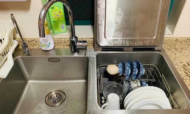 洗碗机无法洗碗的原因（探究洗碗机不洗碗的关键原因及解决方法）