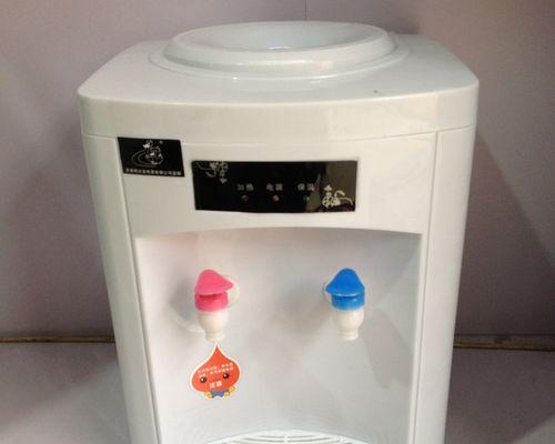 如何修理饮水机加热罐——解决热水供应问题的关键（学习修理饮水机加热罐）
