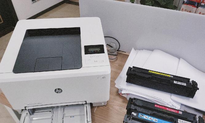 纸卡卡在打印机里的解决方案（如何应对纸卡卡在打印机内部的情况）