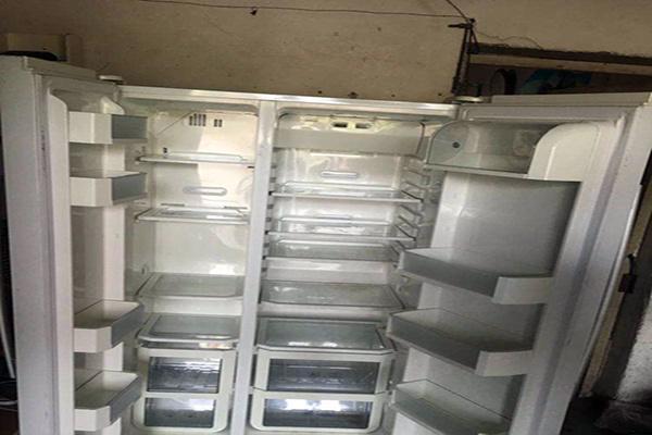 如何正确清洗冰箱（简单）