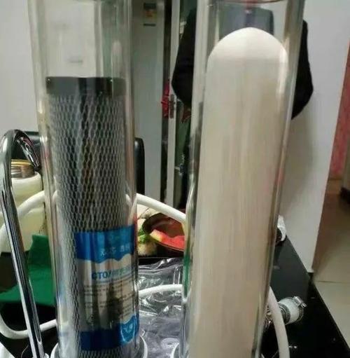 如何更换净水器滤芯（简单易行）