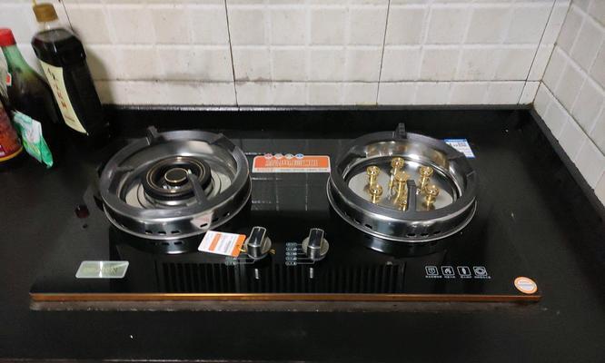 老式饮水机清洗方法（保持老式饮水机清洁卫生的技巧）