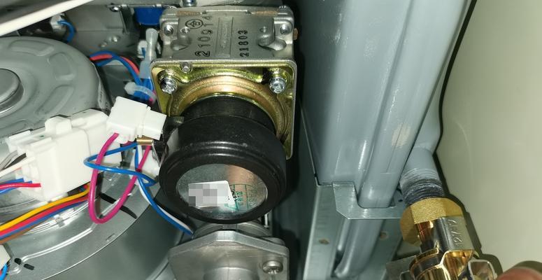 如何维修能率壁挂炉（解决能率壁挂炉故障的实用指南）