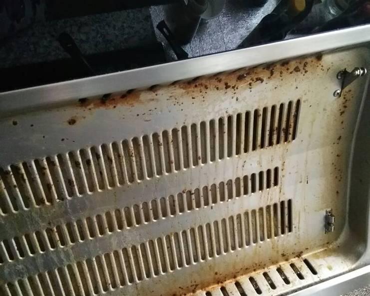 如何彻底清洗商品房油烟机内部（15个方法帮你解决油烟机清洗难题）