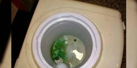 解决电热饮水机漏水问题的有效方法（寻找漏水主因）