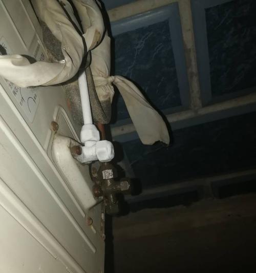 空调小管结霜严重的原因及维修方法(解析空调小管结霜严重的原因)