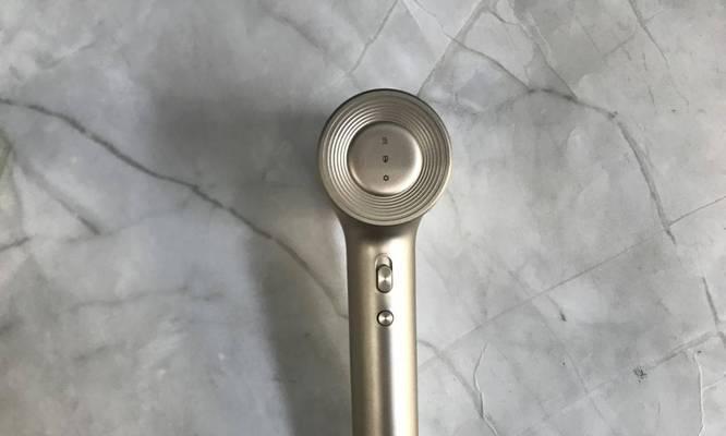松下电吹风测评怎么样？使用体验和常见问题解答？