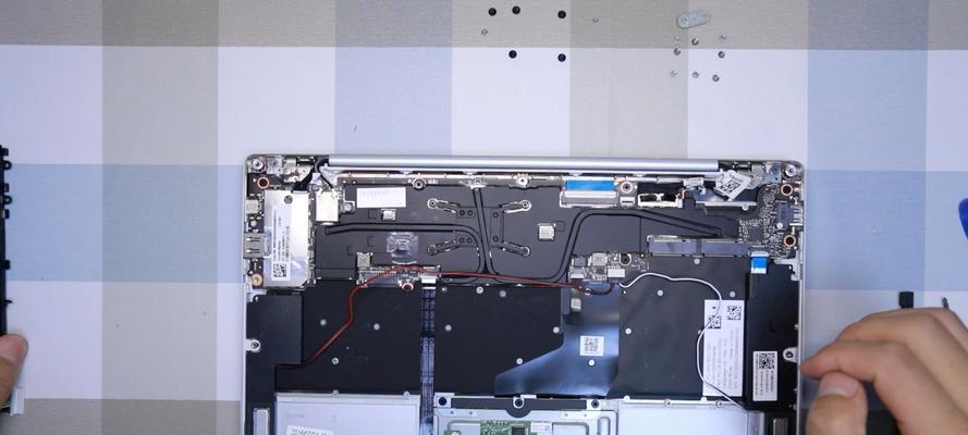 小米笔记本Air12评测怎么样？性能和价格如何？