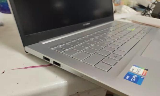 华硕vivbookPro15评测怎么样？性能和价格如何？