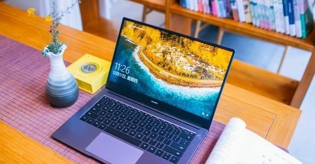 2024年值得入手的电脑排行榜单？哪些品牌和型号最受推荐？