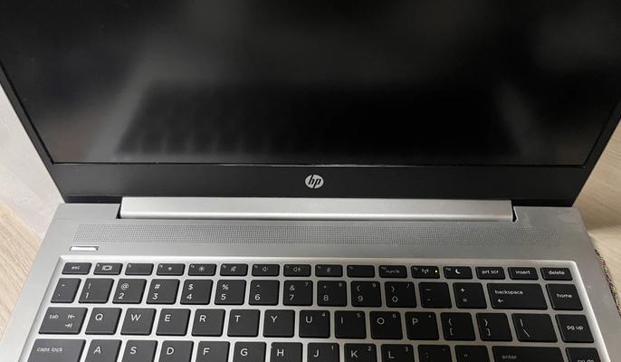电脑未关机次日黑屏原因是什么？