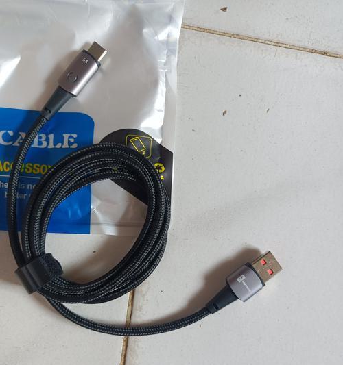 透明车载充电器使用方法是什么？