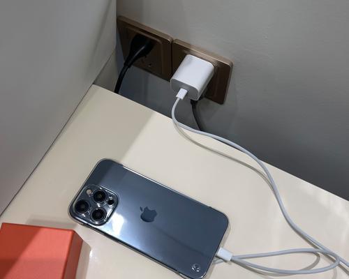 苹果快充加充电器插头有何特点？适用哪些设备？