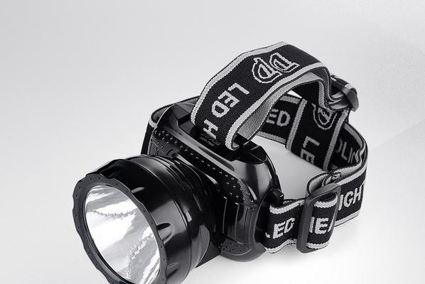 锂电车灯充电器通用性如何？需要多少伏特？