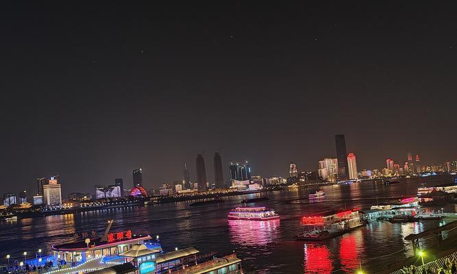 荣耀手机夜景拍摄效果为何如此出色？背后的技术是什么？