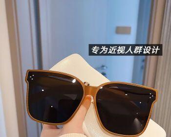 智能感光太阳眼镜使用方法是什么？液晶眼镜功能介绍有哪些？