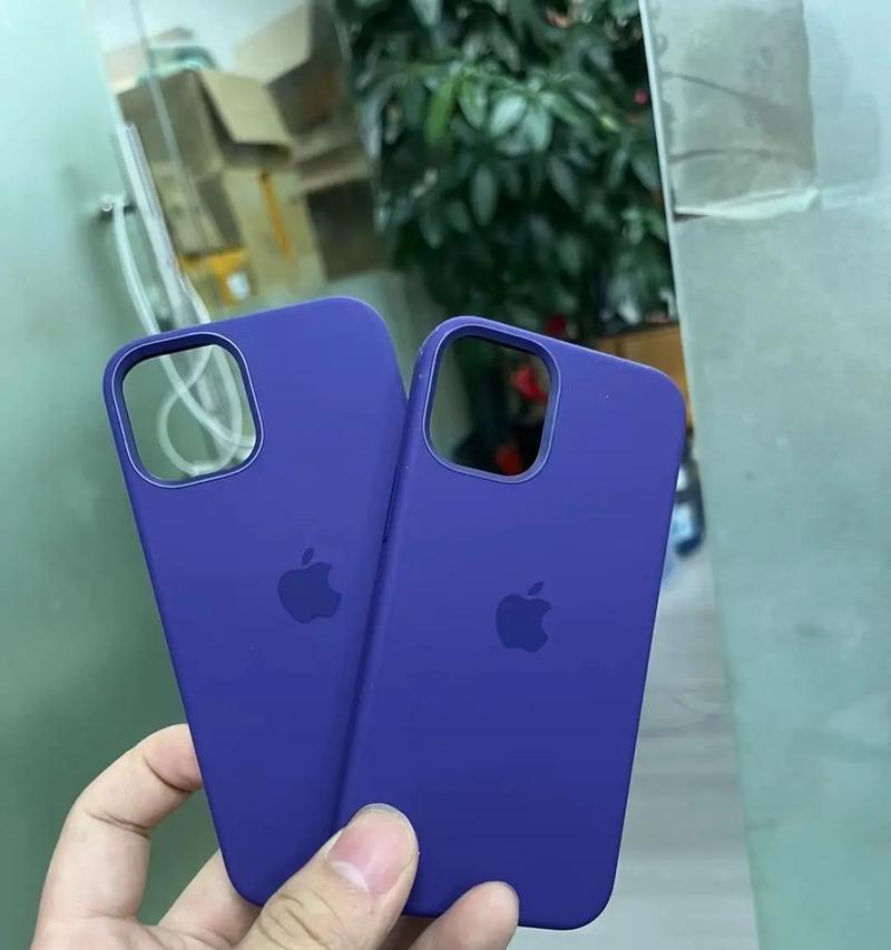 苹果12手机壳子双层的特点是什么？适合哪些场合？